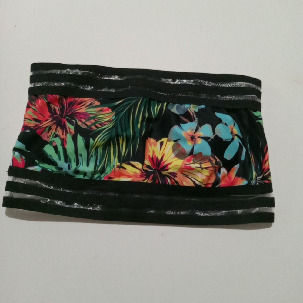 Floral Strapless Bandeau Bikini Top Woman Size medium